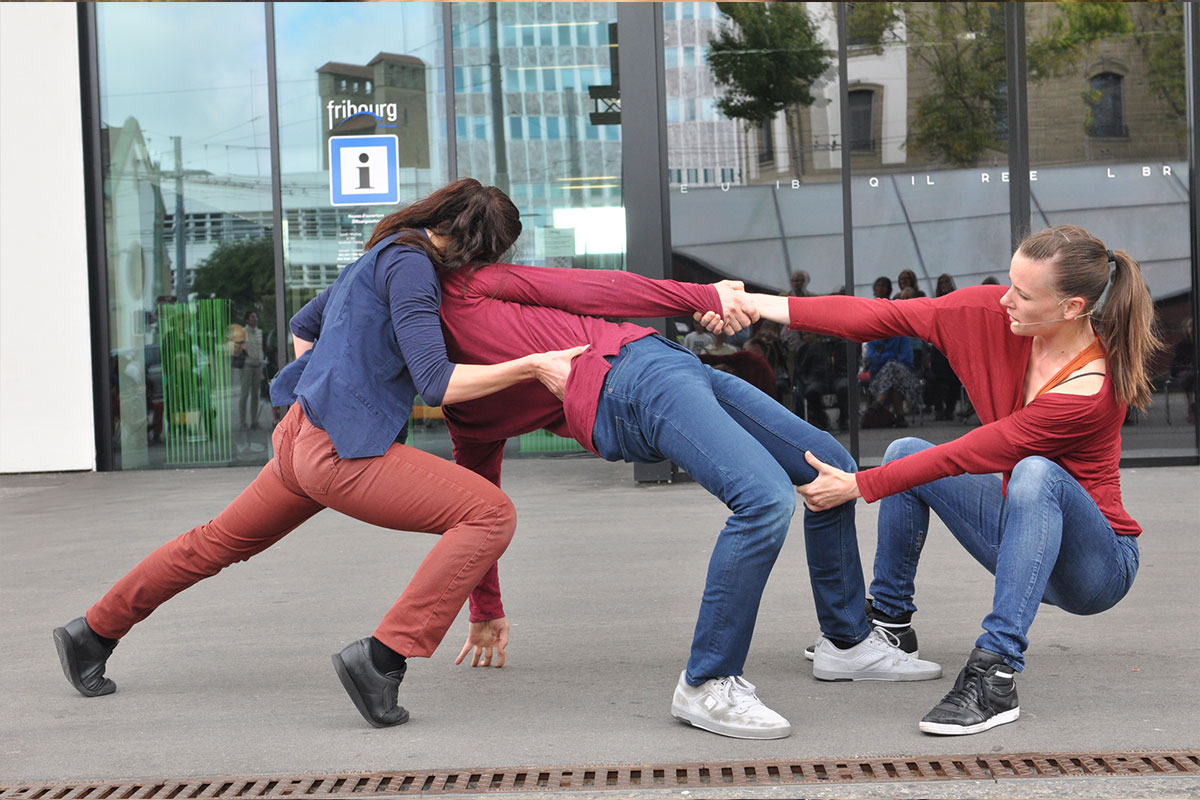 strassentheater ludwigshafen damotus! take air