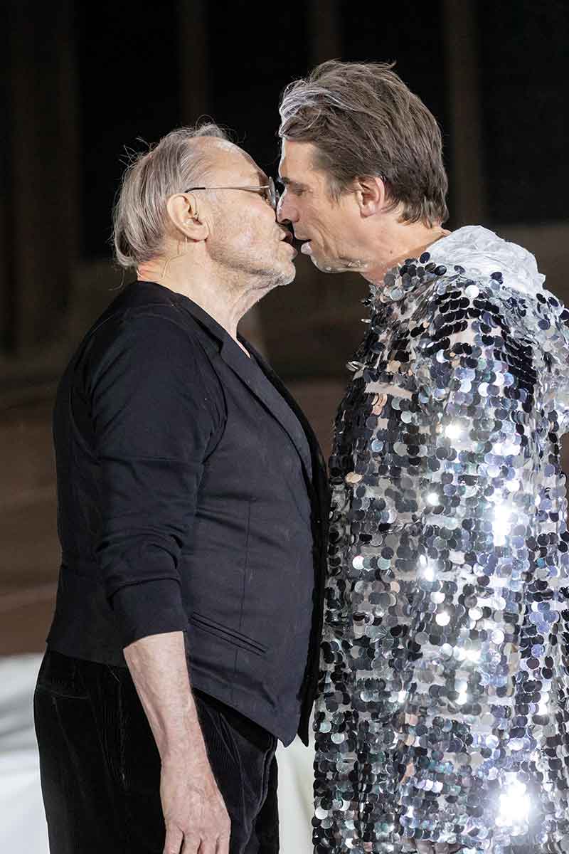 nibelungen festspiele worms überwältigung klaus maria brandauer alexander simon