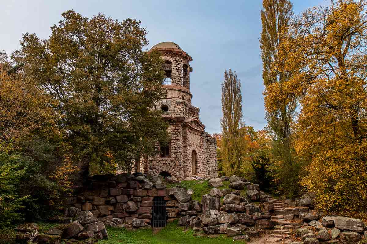 schloss schlossgarten schwetzingen merkurtempel baden-württemberg kurfürst karl friedrich sommer residenz