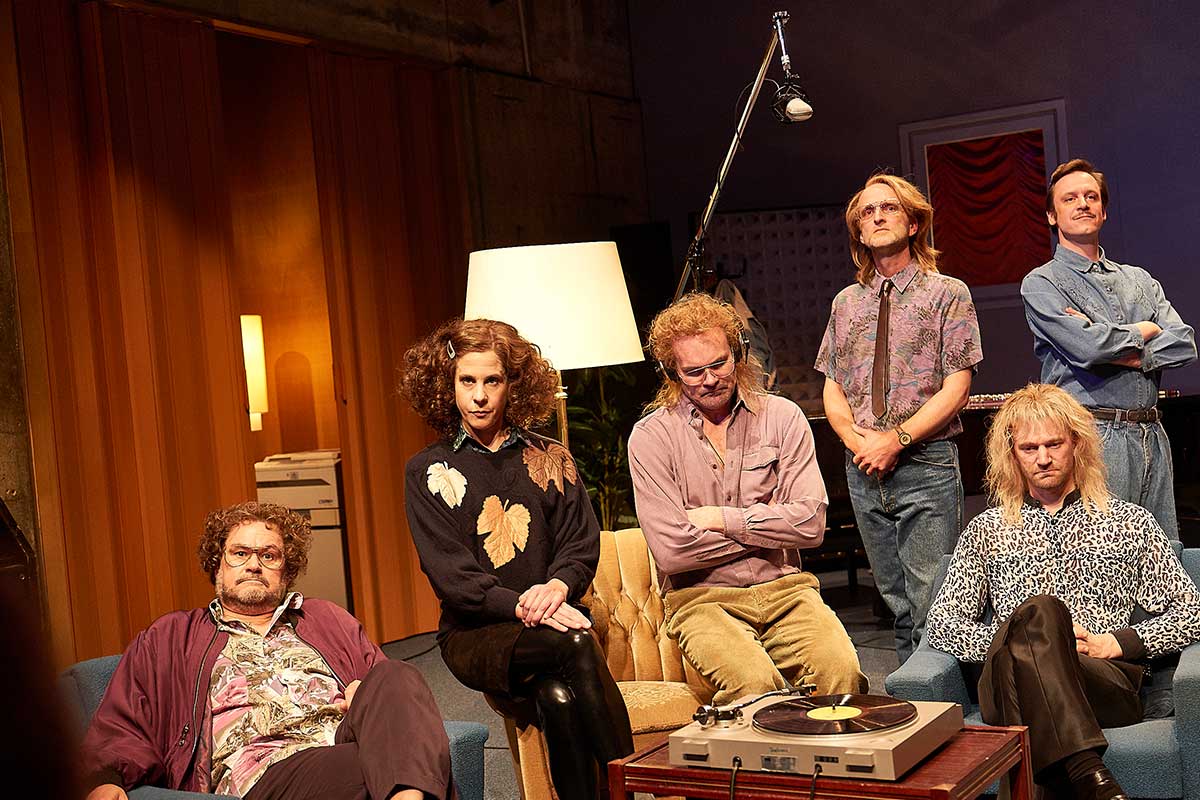 theater im pfalzbau ludwigshafen festspiele anna karenina schauspielhaus hamburg Barbara Bürk Clemens Sien­knecht