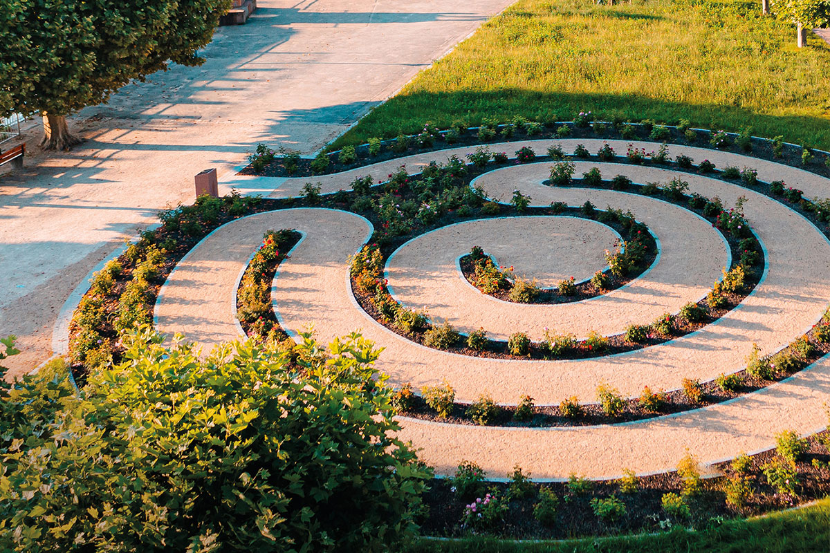 mythos worms andreasstift nibelungen museum ­Eichfelder rosengarten kriemhild 