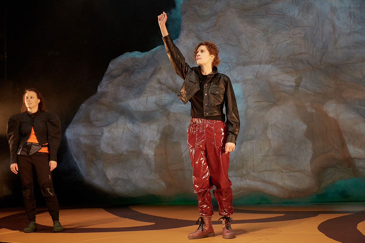 schillertage nationaltheater mannheim ntm räuberinnen leonie böhm