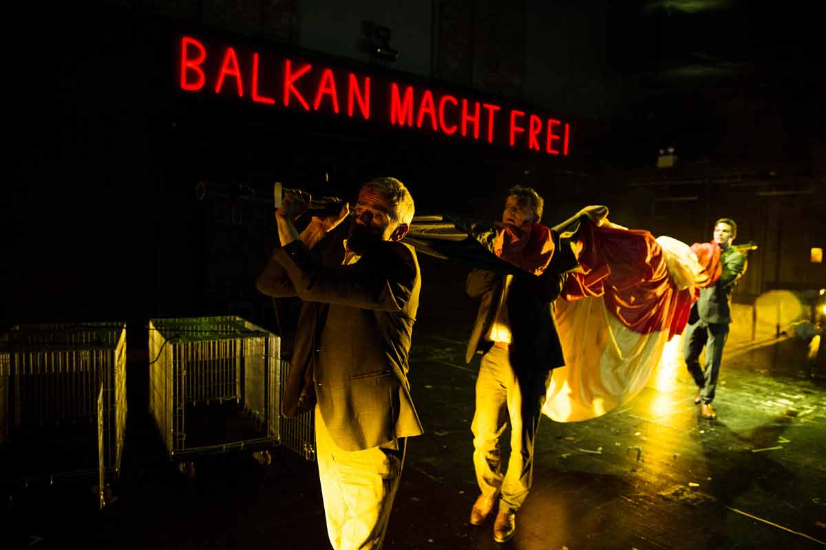 Balkan macht frei Residenztheater München heidelberger stückemarkt